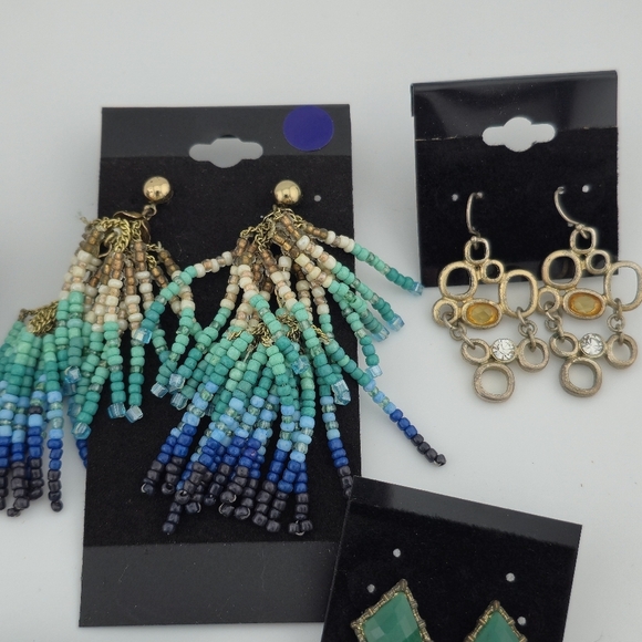 7 Pair Earring Bundle | Boho Beaded, Leaf, Statement & Dangle Earrings NWT - Picture 4 of 9